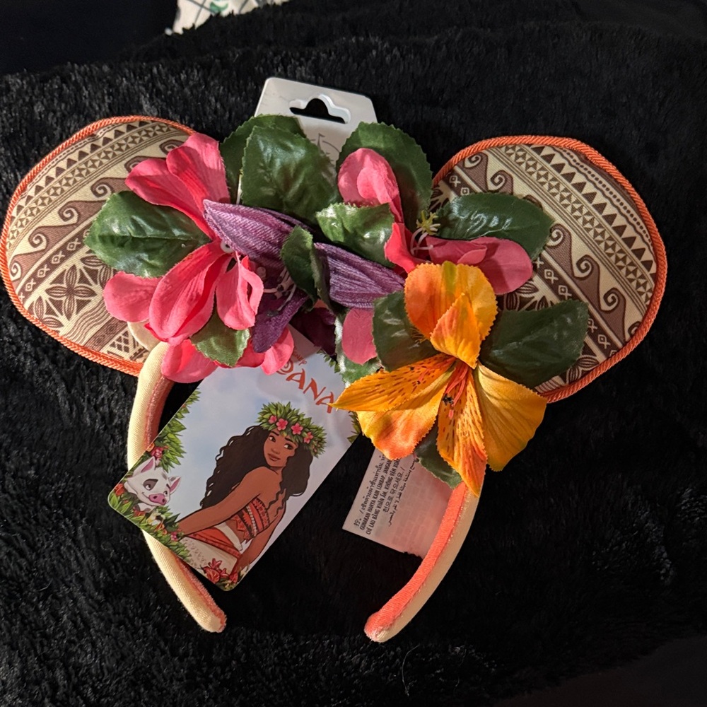 Disneyland Moana ears